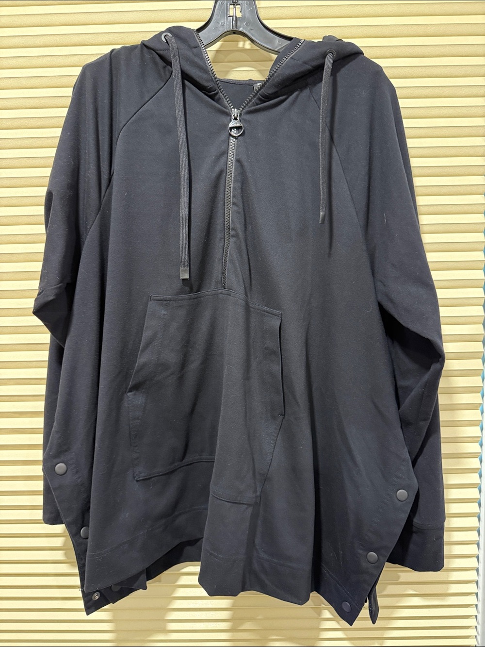 Athleta Women’s Black Pullover Hooded Shirt with Front Pocket
